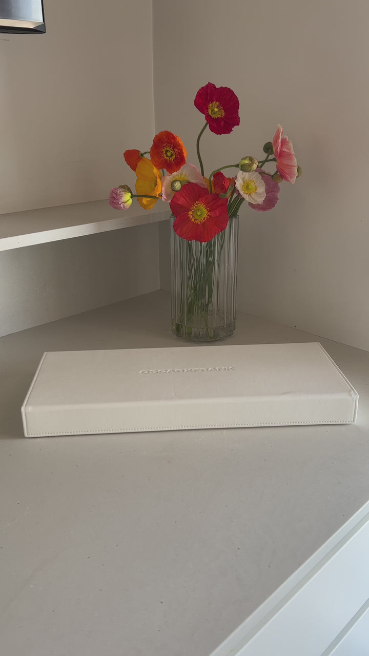 COLLECTOR CASE / WHITE - 6 PIECE